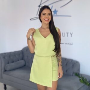 Conjunto em alfaiataria cavada short saia